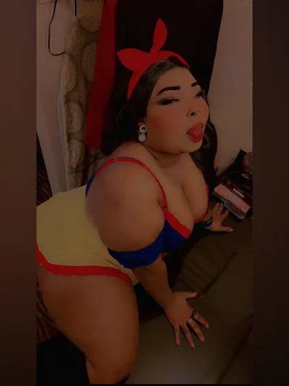 ♡ Disney Mom Hips ♡