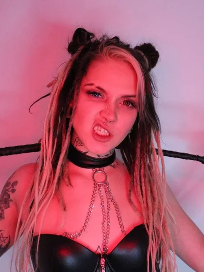 Fallen Angel Aida