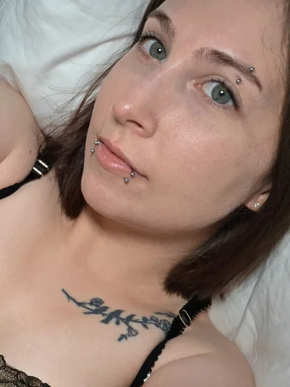 Aleena Laced