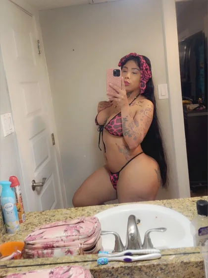 Aliszon Gomez official sex símbolo