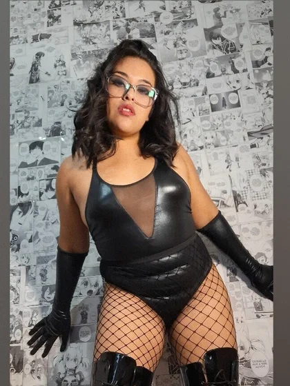 HAIRY MISTRESS ALYSSA