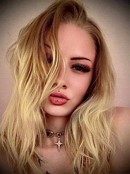 Amberli Raven