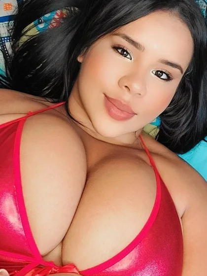 BUSTY LATIN